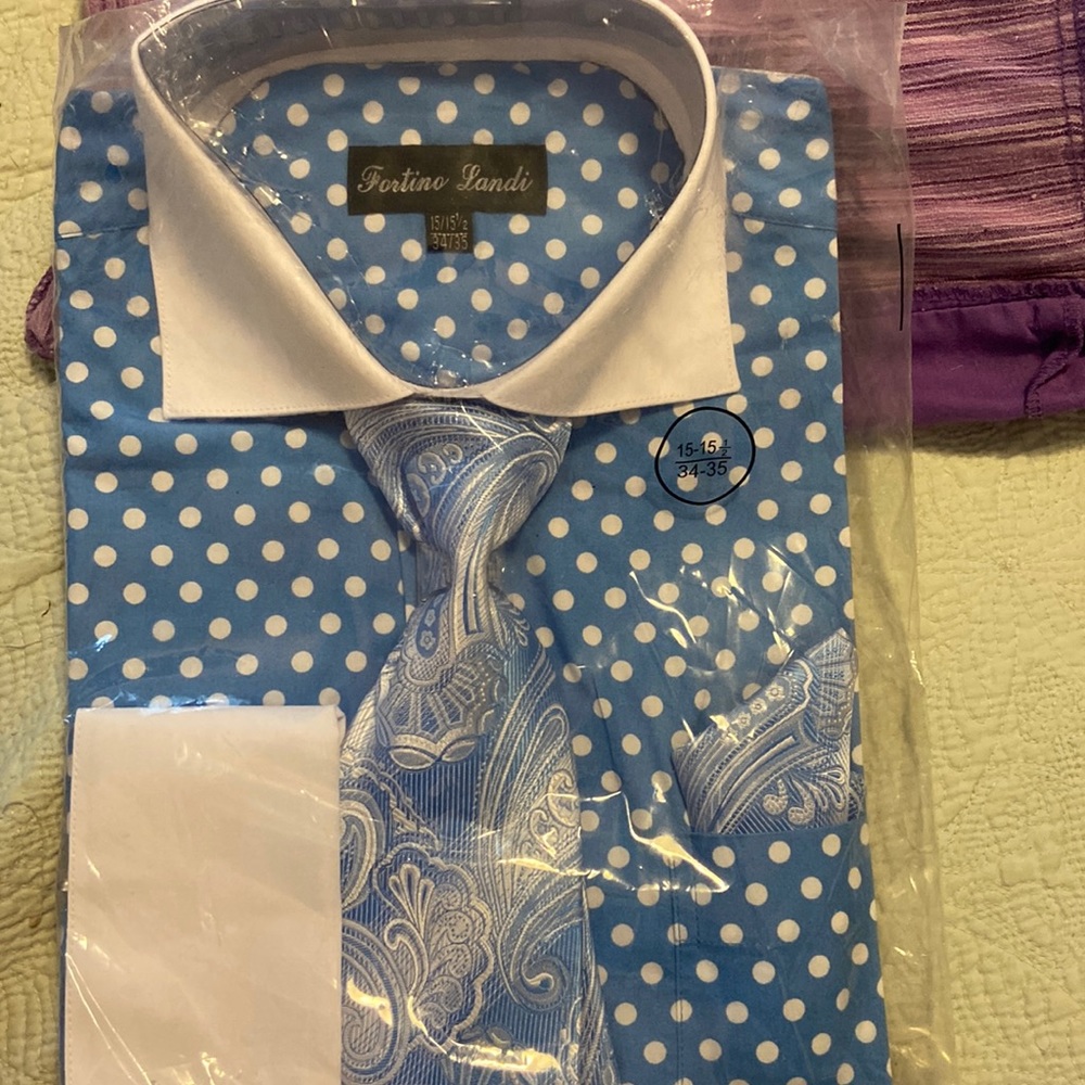 NIP blue/white shirt, cufflinks, tie and matching handkerchief